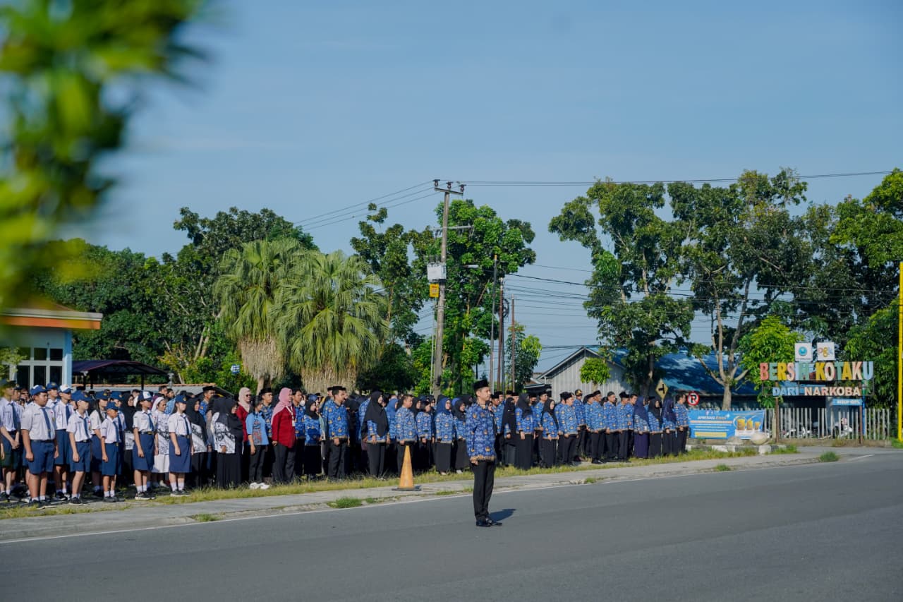 PERKUAT KERJA SAMA PENDIDIKAN BERMUTU, PEGAWAI BAPPERIDA PANGKALPINANG IKUTI UPACARA HARDIKNAS 2026